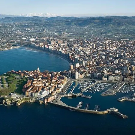 Apto. Vista Playa Poniente * Gijón