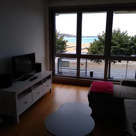 Apartmán Apto. Vista Playa Poniente Gijón